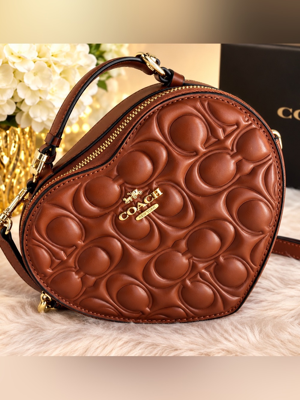 Source Unknown Heart-Shaped Crossbody Bag in Brown